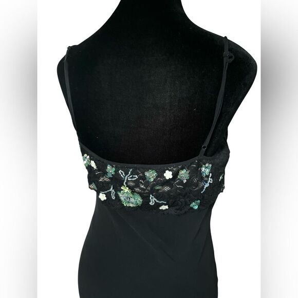 Lapis Y2K Black Fitted Dress Size M Beaded Sequin Floral Bust Hem Midi Cocktail - Picture 7 of 10